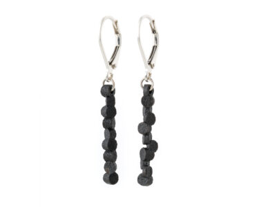 Tubii-earrings-matte-black-steel_DSC5558-Edit